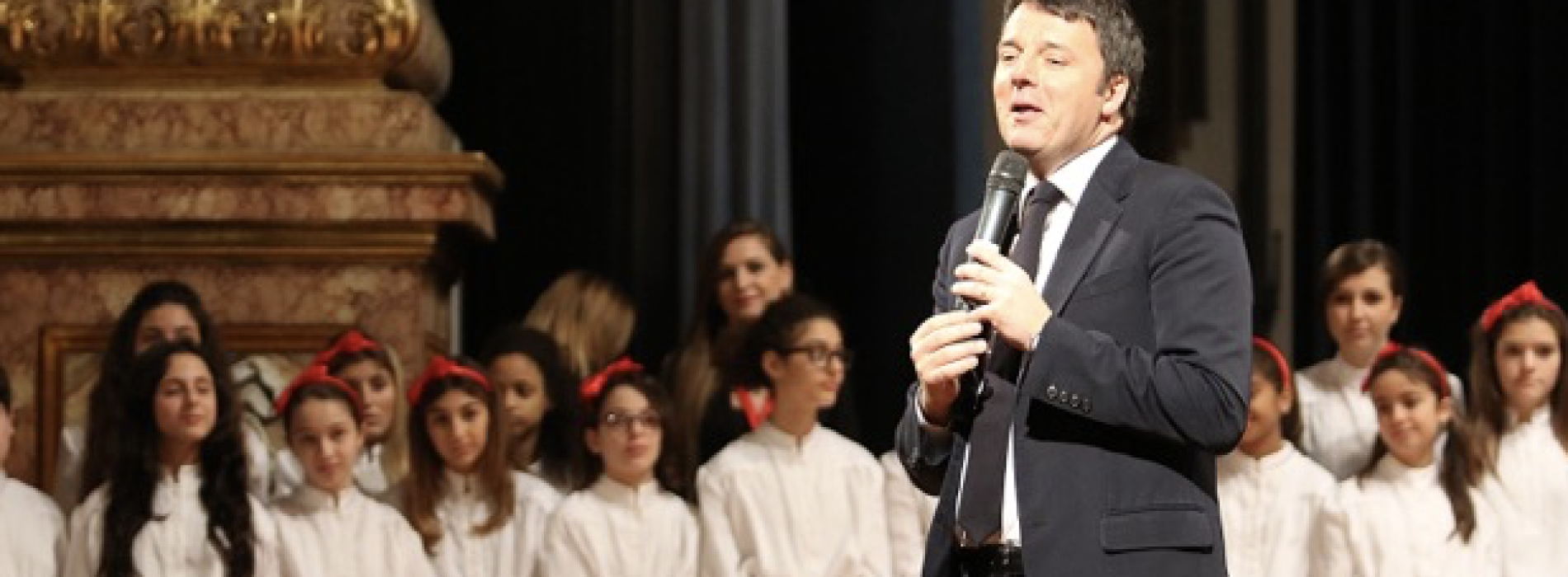 Confermato. Il premier Renzi va a scuola a San Tammaro