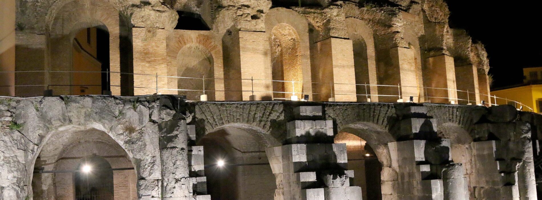 Anfiteatro Campano, apertura straordinaria e spettacoli serali