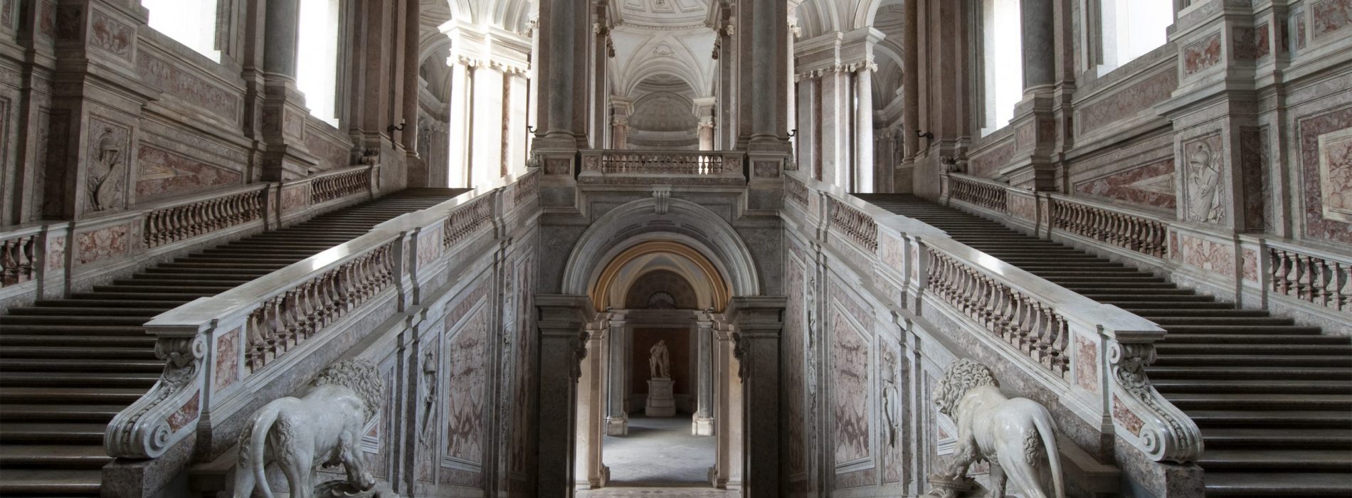 Restauro in Tour per la Reggia, lo stand alla Fiera del Levante