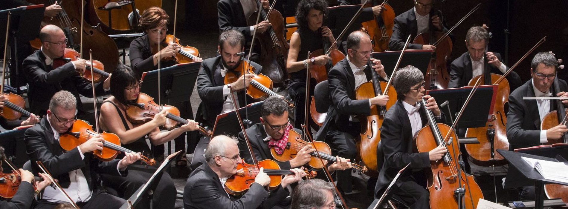 Teatro di San Carlo, l’Orchestra in concerto a piazza Plebiscito