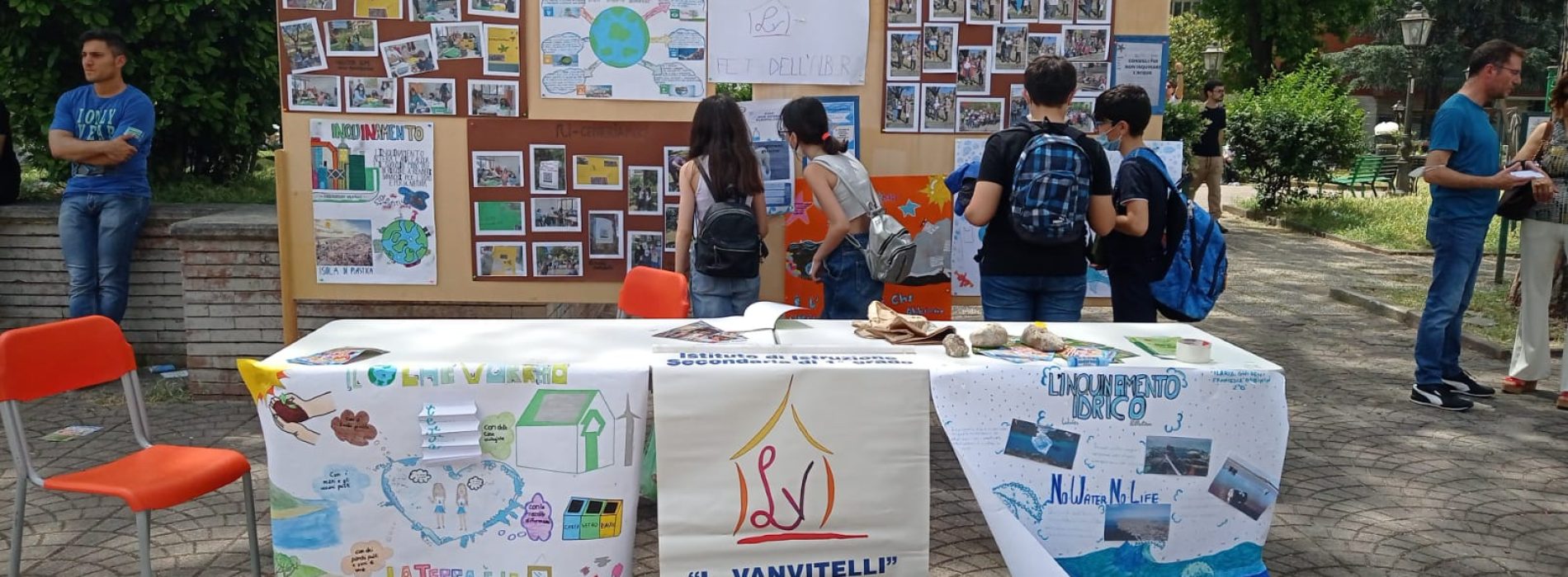 Expo scuole per l’ambiente, tanto entusiasmo in piazza Pitesti