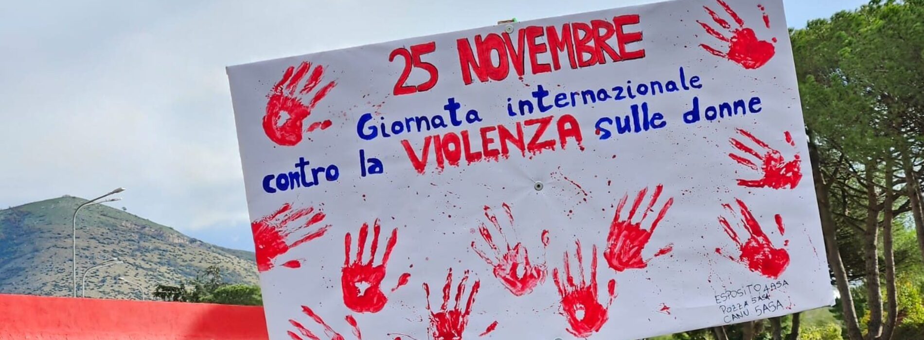 25 novembre. Più di mille in corteo con Noi voci di donne