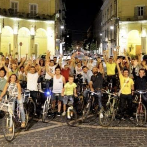 Pedali nella Notte a Caserta. Tutti ciclisti a passeggio in città!