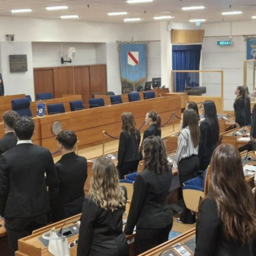 Ragazzi in aula. Istanze del Guido Carli e del Quercia, sono legge