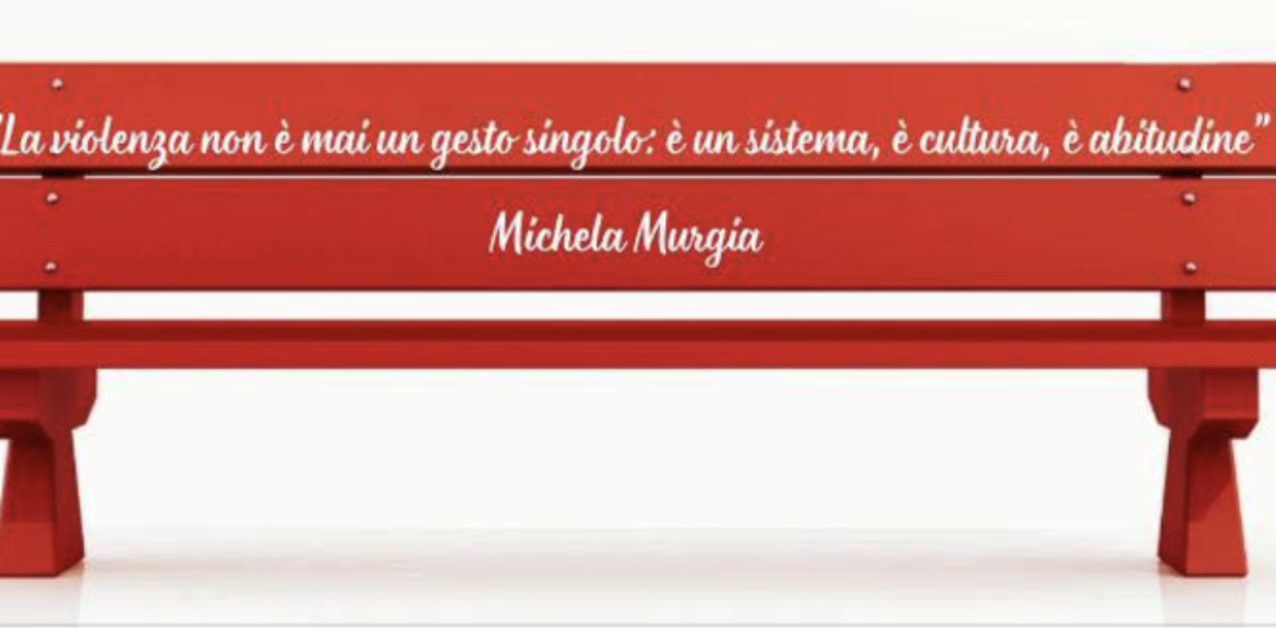 25 novembre, al Manzoni una panchina rossa e reading letterario